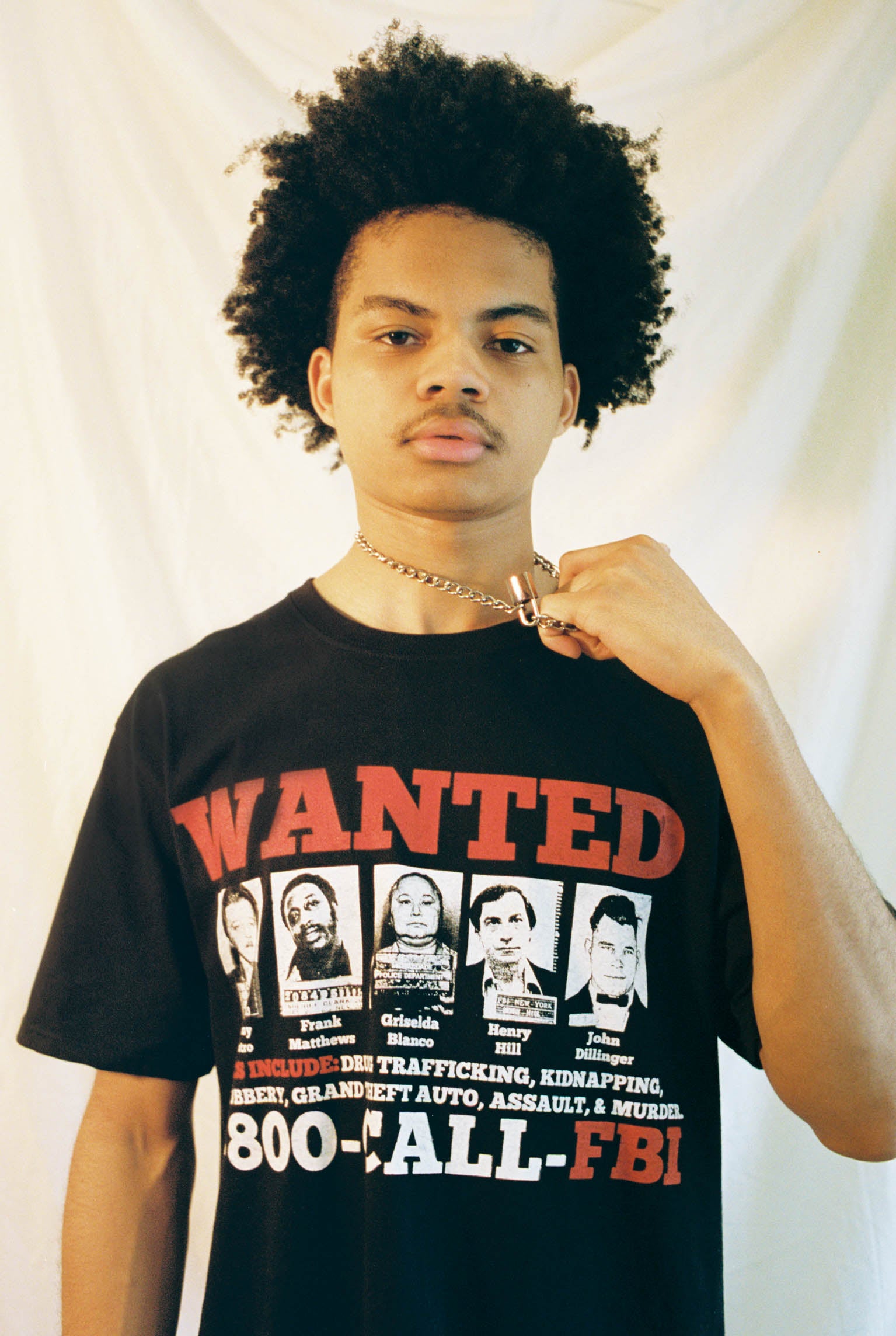 Kiser wearing the DESPERADO Black 